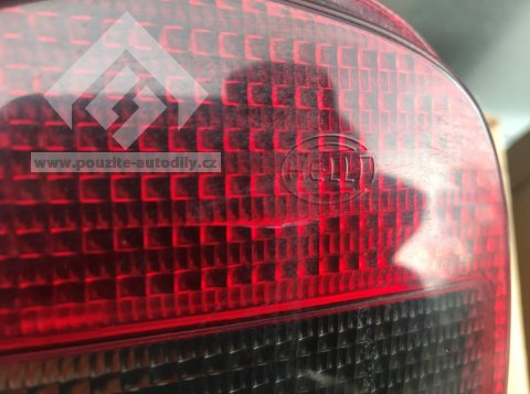 Levé zadní světlo s mlhovkou 1J6945111S Hella VW Golf IV