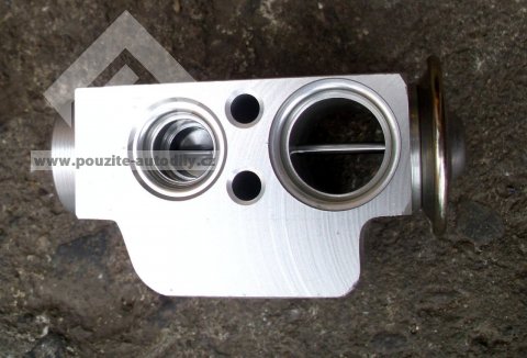 Ventil expanzní pro výparník VW Touareg 7P5, 7P0820679A