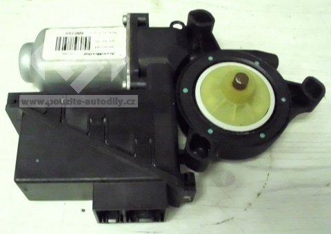 Motor stahování okna vpravo vzadu VW Polo 02-06, 6Q0959812A