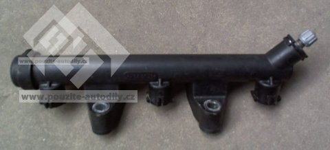 Rozdělovač paliva VW 03D133329B, 03D133319F