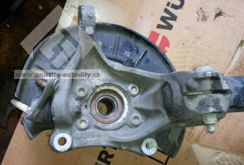 Těhlice s nábojkou vlevo Passat B6 3C0407253F, 8J0598625