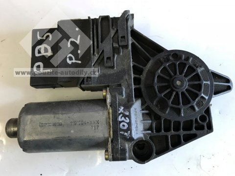 Motor stahování okna vpravo vzadu 3B5839752G VW Passat B5