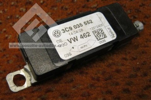 Anténní zesilovač vlevo vpředu 3C9035552 VW Passat B6