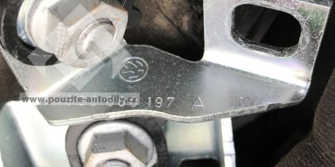 Hagusy 3C9860025, 3C9860026 stř. nosič L/P VW Passat B6 Kom