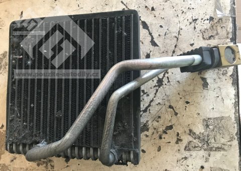 Výparník klimatizace 1J1820007B s expanzním ventilem VW