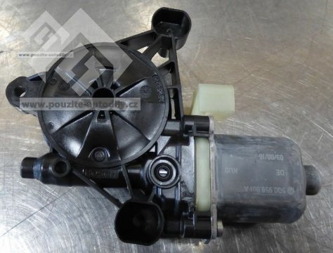 Motorek stahování oken zadní levý 5Q0959801A VW