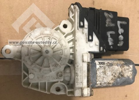 Motor stahování okna vlevo vzadu 1J4959811C VW Bora, Golf IV