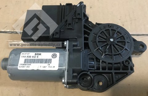 Motor stahování okna vpravo vzadu 1K4839402E, 1K0959704K VW