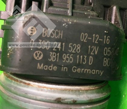 3B1955113D Motorek předních stěračů VW Passat B5