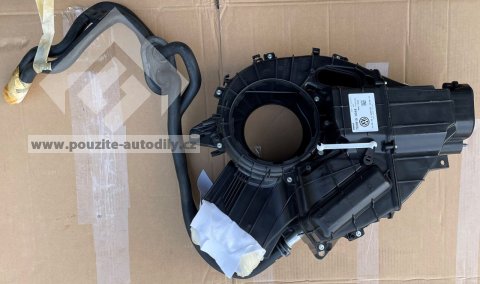 7E0819004E Skříň topení vzadu VW Transportér T5, T6