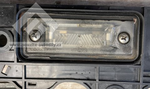 1T0827574J, 3B5943021D Madlo zadních dveří s mikrospínačem + Osvětlení SPZ Volkswagen