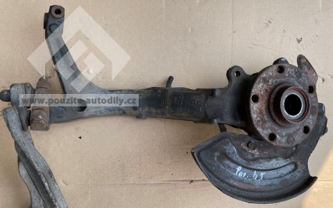 Těhlice - skříň ložiska kola 82mm levá vpředu VW 8D0407257AR