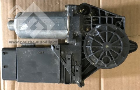 Motor stahování okna řidiče VW Passat B5 3B4837751