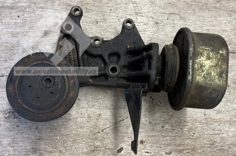 074190207B / 701199201B Držák motoru + silenblok VW Transportér T4 2,4D