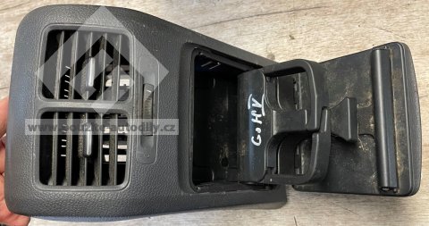 Ventilace loketní opěrky 1K0819203A + držák nápojů 1K0862532F VW GOLF V 1K, VI 5K