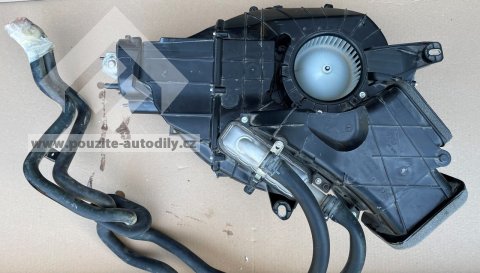 7LA816004C Skříň topení vzadu + ventilátor, regulátor, servomotorek, VW Transportér T6 15-23