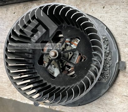 Motorek topení 3C1820015N, regulátorem větráku 3C0907521F VW