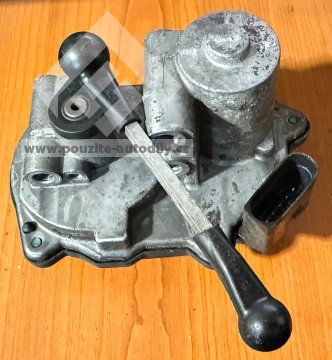 059129086L Škrtící klapka sacího potrubí VW Touareg, Audi A4, A6, A8, Q7