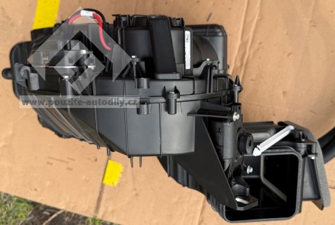7LA816004 Skříň topení vzadu + ventilátor, regulátor, servomotorek, VW Transportér T6 15-23