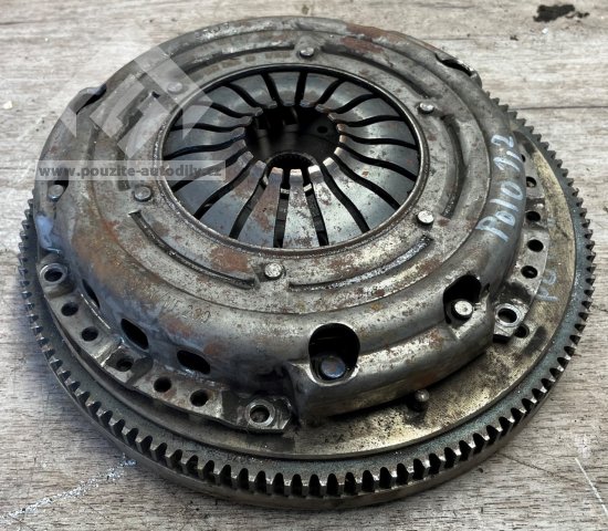 03D105333 spojka 1.2 HTP VW Polo 9N setrvačník, přítlačák