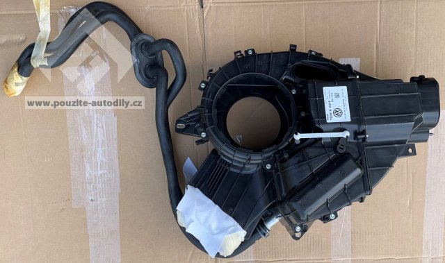 7E0819004E Skříň topení vzadu VW Transportér T5, T6