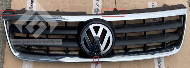 7L6853653 Maska chladiče + 7L6853601 znak Volkswagen Touareg 7L