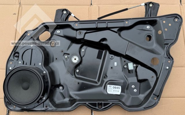 Stahovačka pravá přední elektrická 3AA837756 VW Passat B7 3AA
